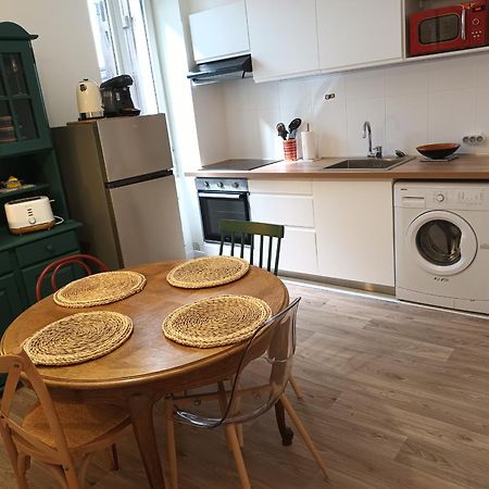 Appartement T2 Renove, Centre-Ville Hendaye, Proche Baie, Sans Ascenseur, Balcon, Calme, Wifi Non Inclus - Fr-1-239-850 Buitenkant foto